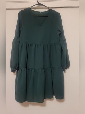 Dark Green Tiered Dress Small Long Sleeve Flowy Casual